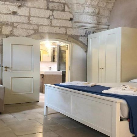 فيلا Odegos Monolocali Vico Sant'Antonio كاربينيانو سالينتينو المظهر الخارجي الصورة