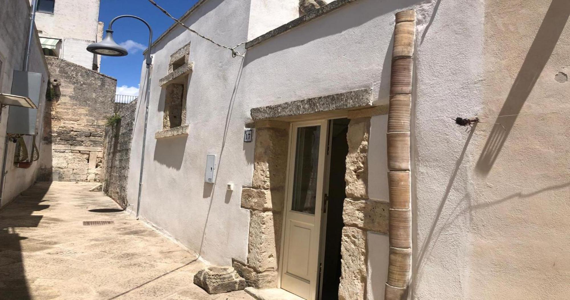 فيلا Odegos Monolocali Vico Sant'Antonio كاربينيانو سالينتينو المظهر الخارجي الصورة