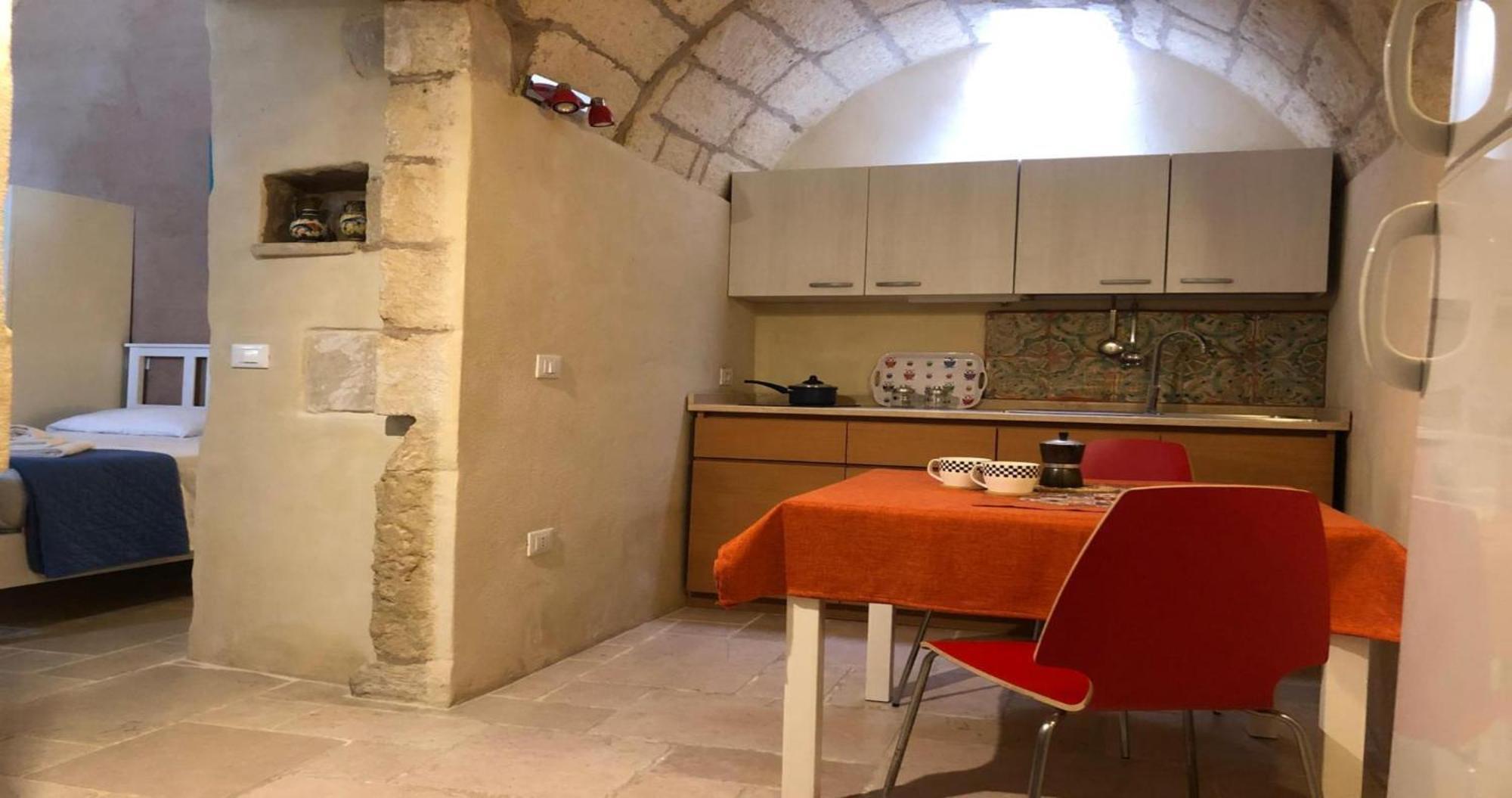 فيلا Odegos Monolocali Vico Sant'Antonio كاربينيانو سالينتينو المظهر الخارجي الصورة
