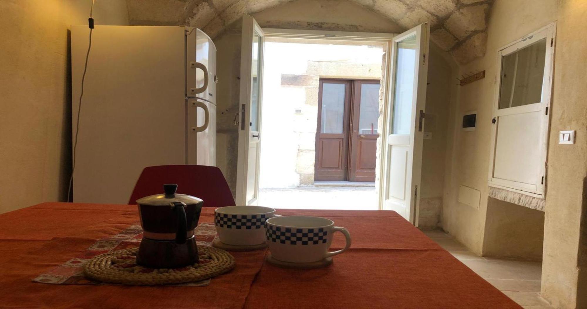 فيلا Odegos Monolocali Vico Sant'Antonio كاربينيانو سالينتينو المظهر الخارجي الصورة