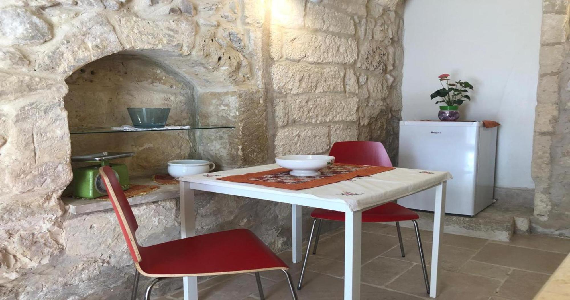 فيلا Odegos Monolocali Vico Sant'Antonio كاربينيانو سالينتينو المظهر الخارجي الصورة